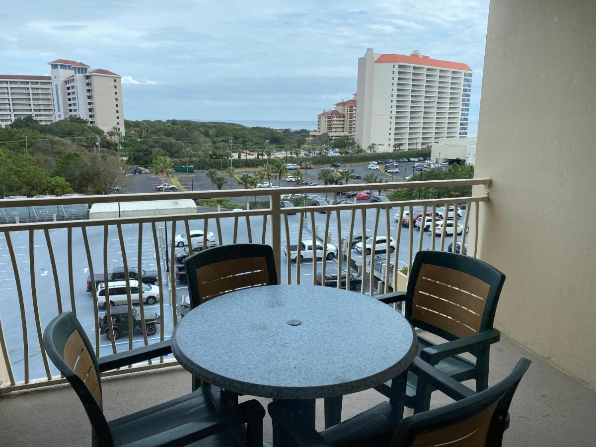 Ocean View Luxurious Condo-Best Location + Balcony Destin Exterior photo