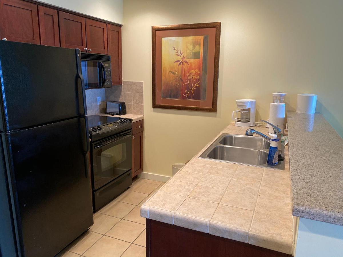Ocean View Luxurious Condo-Best Location + Balcony Destin Exterior photo