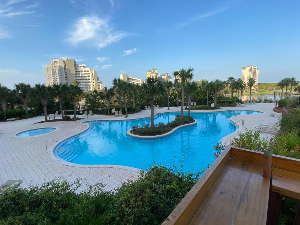 Ocean View Luxurious Condo-Best Location + Balcony Destin Exterior photo